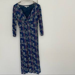 Soft, beautiful fitted but flowy dress fully lined